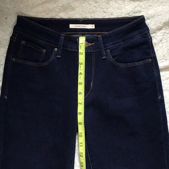 Levi’s Midrise Skinny, like new - Picture 13 of 15